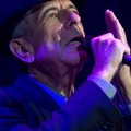 VIDEO: Leonard Cohen vajus laval ootamatult kokku