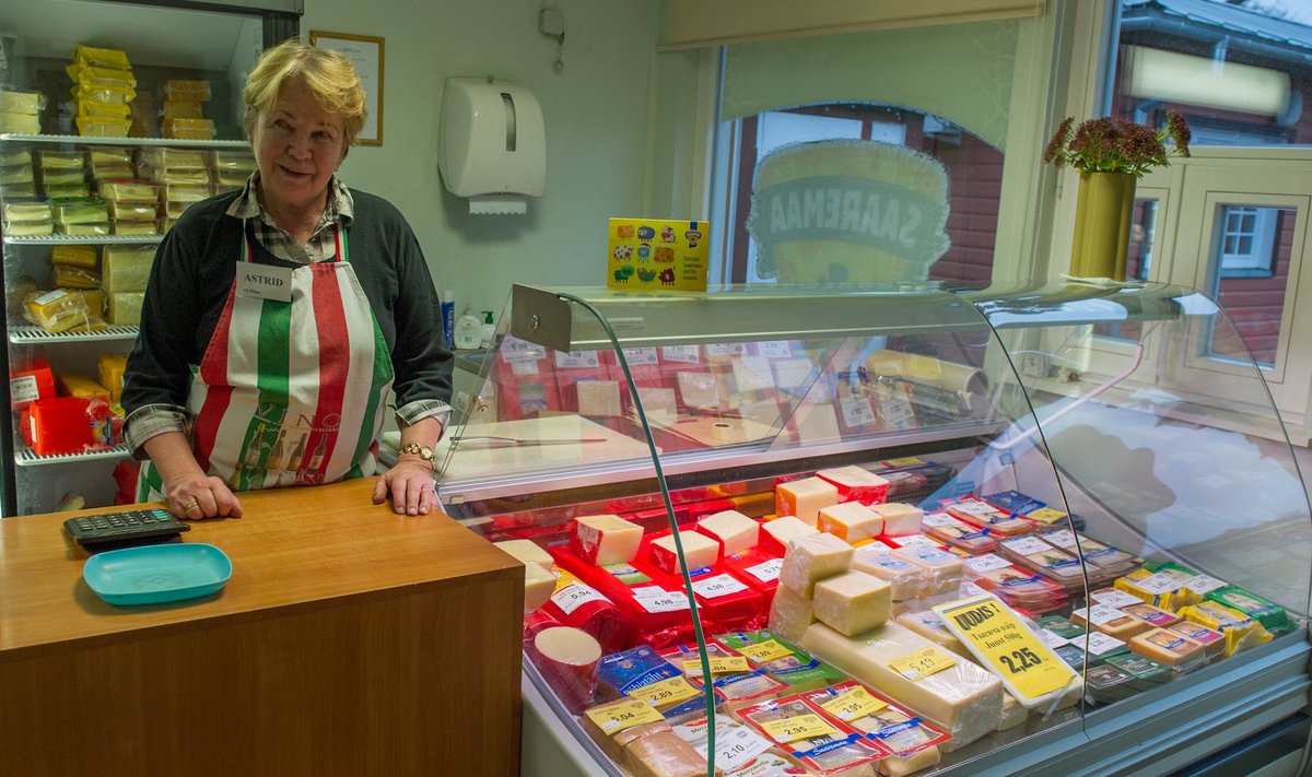 Saaremaa Piimatööstuse juustud Nõmme turul.