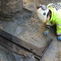 FOTOD | Briti arheoloogid leidsid Londonist haruldase Vana-Rooma matuselavatsi