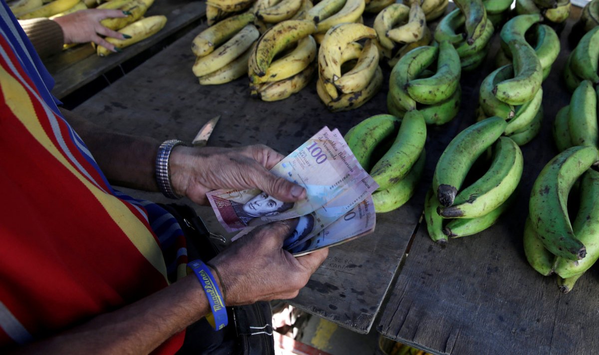 Venezuela kehtetuks tunnistatud 100-bolivarised rahatähed