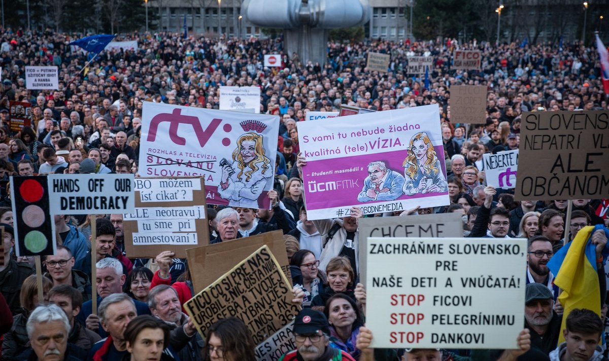 Protest Slovakkia rahvusringhäälingu ümberkorraldamise üle.