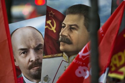Vene kommunistide meeleavaldustelt pole Lenin ja Stalin kuhugi kadunud.