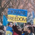 Как помочь украинцам: благотворительные фонды, пожертвования по телефону и бесплатная медицинская помощь