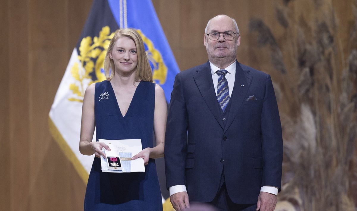 В феврале президент Алар Карис вручил Йоханне-Марии Лехтме Орден „Белой Звезды“ IV степени