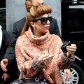Lady Gaga tarbis laval narkootikume: legaliseerige! Kanepileht on uus rahu märk!