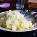 KARTULINÄDAL: Lätipärased kartulid kohupiima ja heeringaga