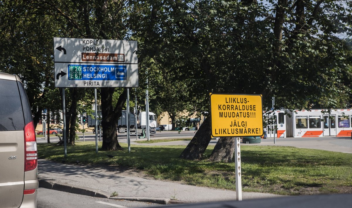 Liikluskorralduse muudatus on tekitanud Kalamaja elanikes pahameelt ja toonud ummikud