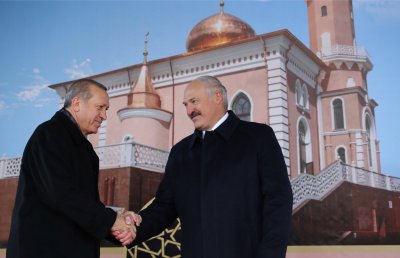 Erdogan ja Lukašenka avasid koos uue mošee Minskis.
