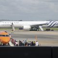 ФОТО И ВИДЕО: На борту самолета Air France находилось подозрительное устройство
