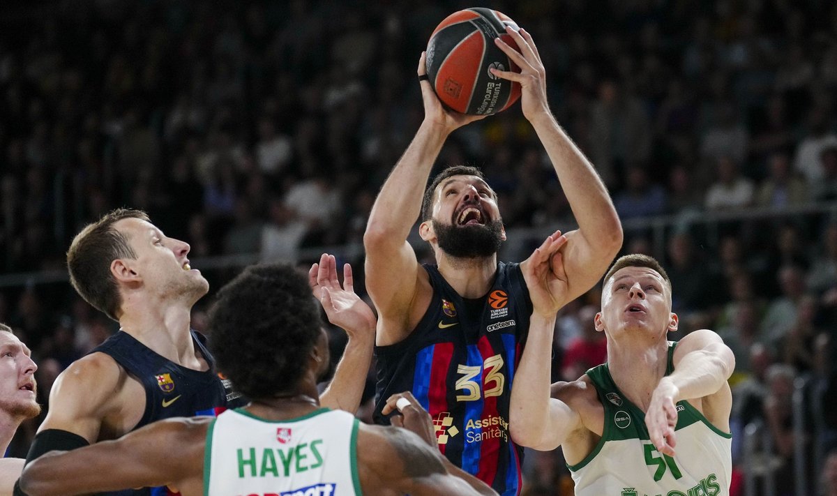 Nikola Mirotic (palliga) panustas Barcelona võitu 15 punkti.