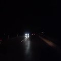 LUGEJA VIDEO | Illustreeriv pilt maanteelt, kus helkurita inimene välja ei paista