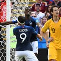 FOTOD | Ühes mängus läks vaja nii VAR-i kui väravajoonetehnoloogiat. Pogba värav päästis Prantsusmaale Austraalia vastu võidu
