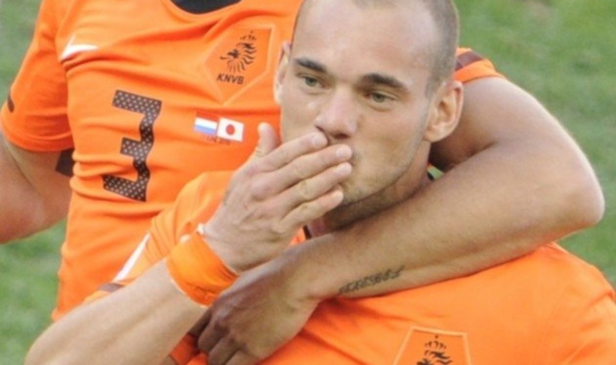 Wesley Sneijder pärast Hollandi juhtvärava löömist kohtumises Jaapaniga, jalgpalli MM