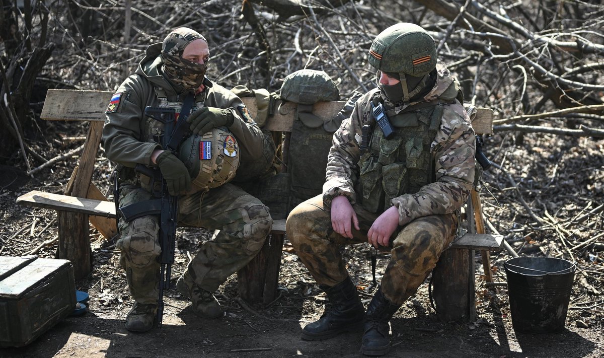 AVDIJIVKA: Vene sõdurid puhkehetkel.