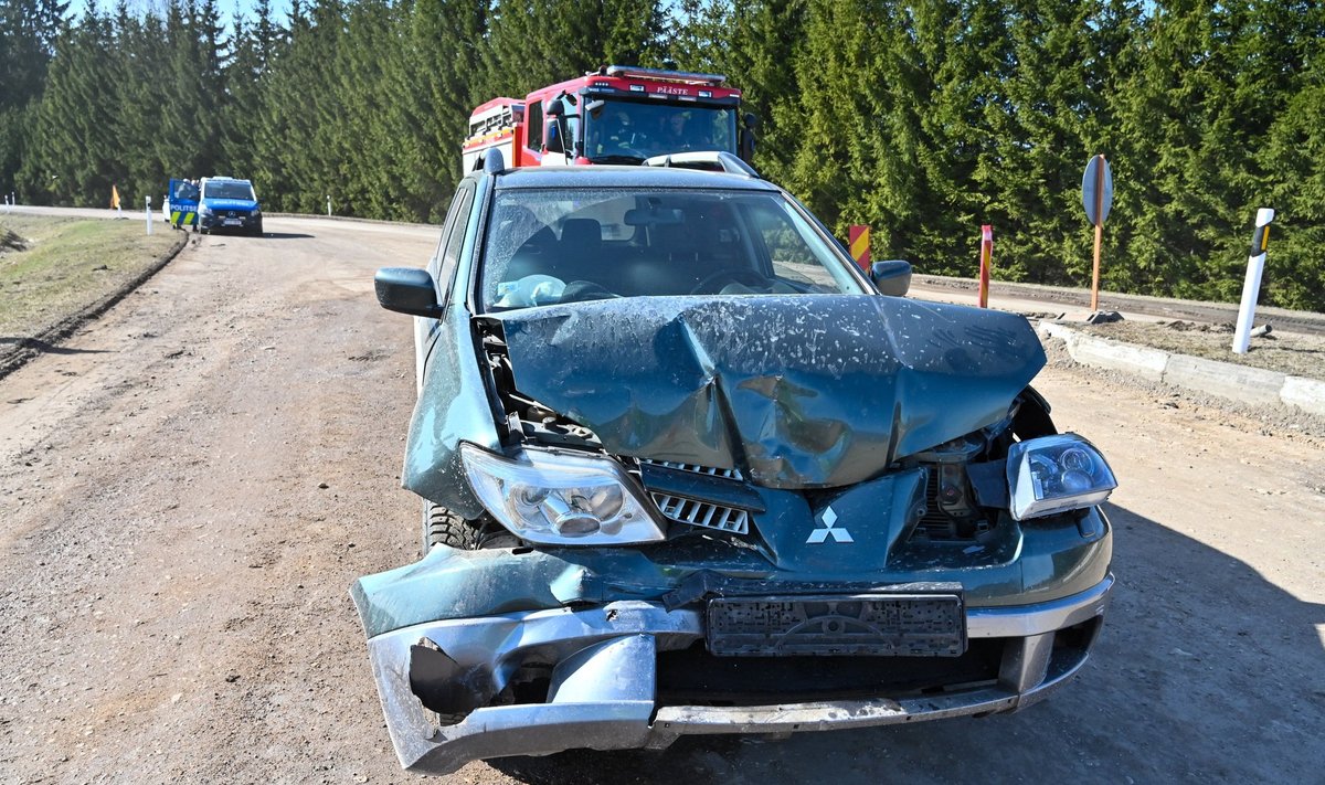 Пьяный водитель стал виновником аварии в Вильяндимаа.