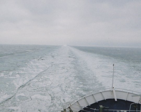 Saaremaa ja Hiiumaa vaheline parvlaevaliiklus seisab juba kolmandat päeva