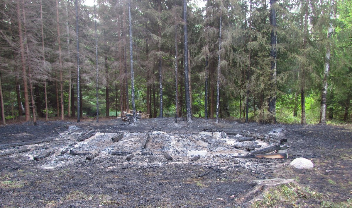 Mahapõlenud Kopra tare metsaonn 30. augustil 2018.