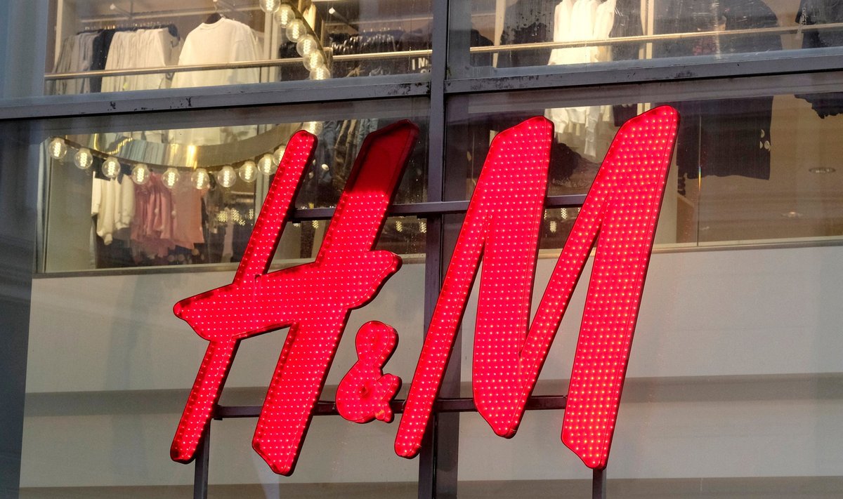 H&M-i logo. 