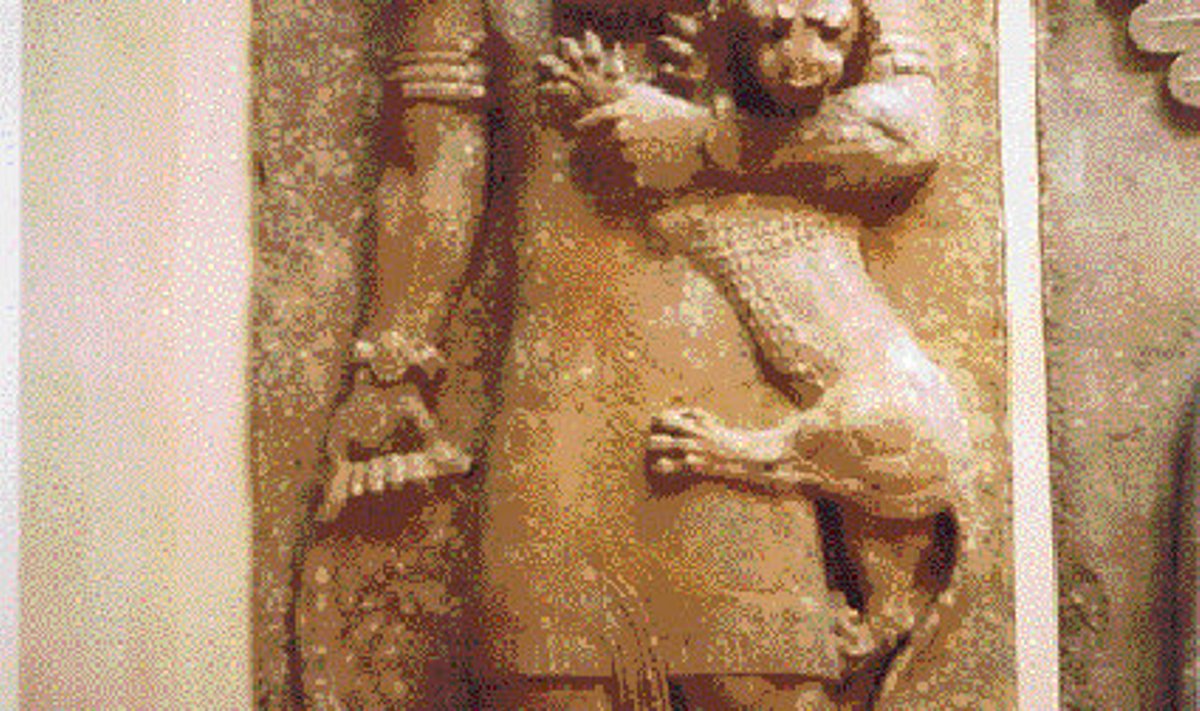 Sargon II (722-705) palee bareljeef lõvi taltsutava kangelasega, keda seostatakse eeposega.