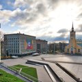 ФОТО: Цвет настроения кихелькондов: площадь Вабадузе украсили к лету