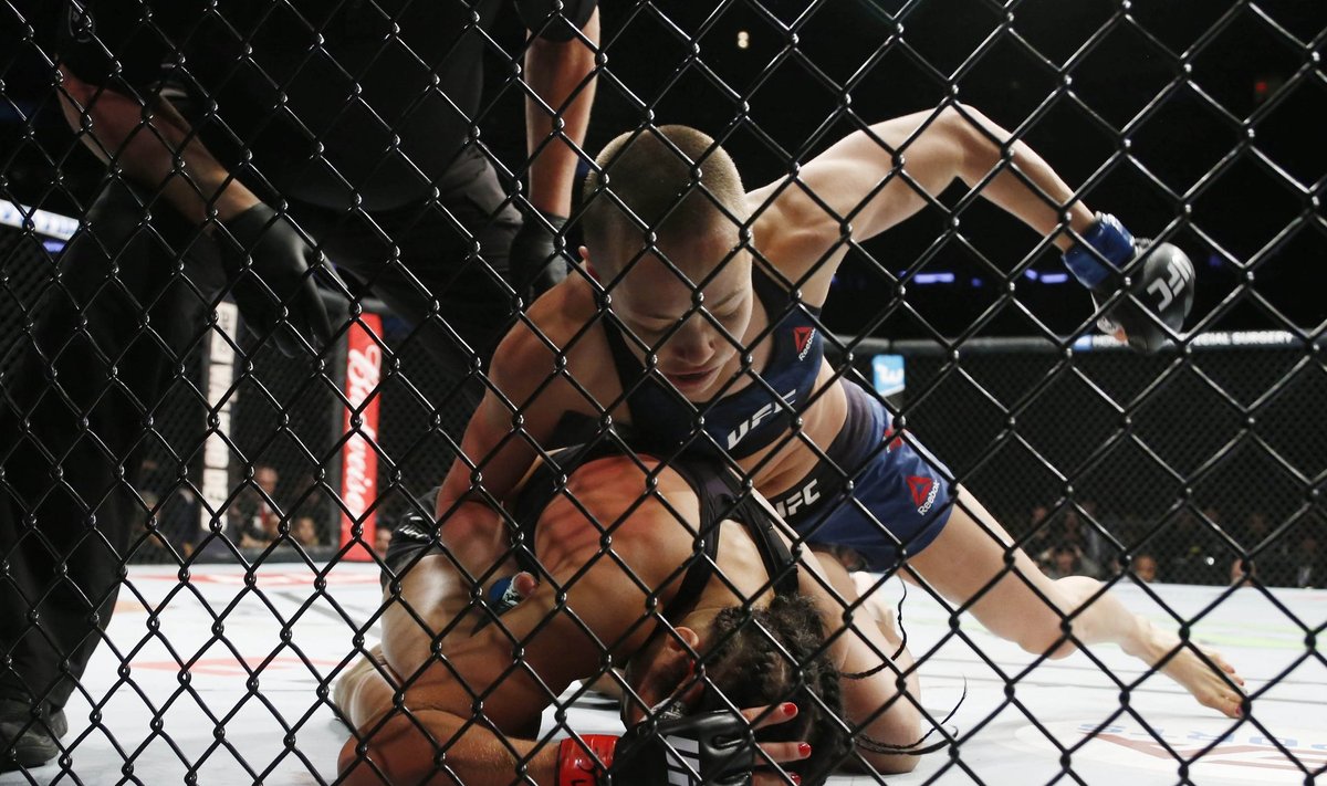 MMA: UFC 217-Jedrzejczyk vs Namajunas