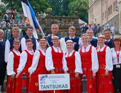 50. festivalil Europeade osalesid Märjamaalt Noorterühm Tantsukas ja nende juhendaja Tiina Kokemägi