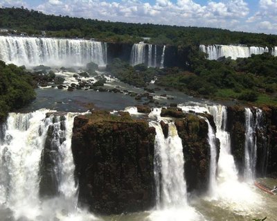 Iguazu kosk Brasiilias on võimas vaatepilt