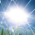 Läbipaistvad päikesepaneelid: tulevikus toodavad energiat aknaklaasid