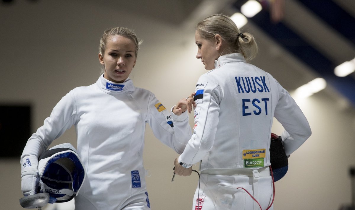 Kristina Kuusk (paremal) tegi Venemaa vastu edu sisse, Erika Kirpu aitas seda hoida.
