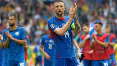 СЕЙЧАС | Чемпионат Европы — 2024: сыграет ли Словакия с Румынией намеренно вничью? (0:0)