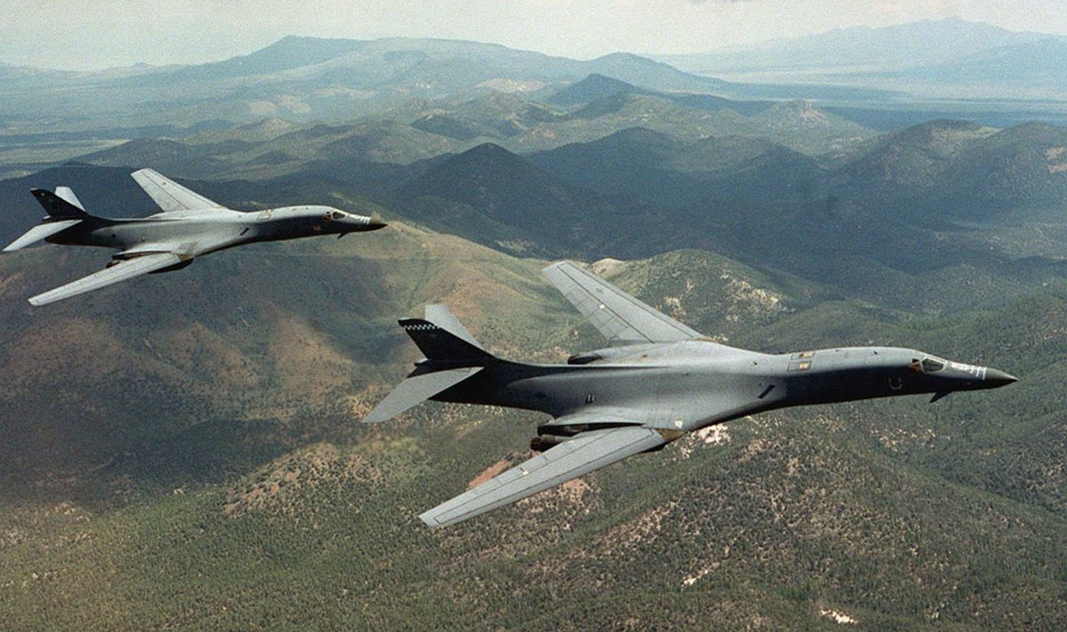 FILE PHOTO - A pair of B-1B Lancer bombers soar over Wyoming