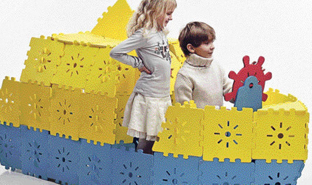 Eestlaste leiutatud konstruktoriga mängivad lapsed saavad oma ehitisse sisse pugeda. 