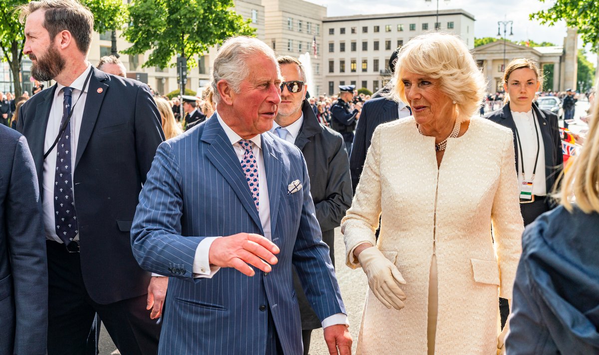 Kuningas Charles koos kuninganna Camillaga