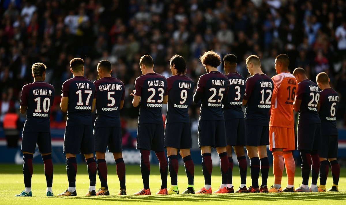 PSG mängijad enne kohtumist Bordeaux'ga.