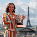 19-aastaselt French Openi võitnud poolatar valiti tennisefännide lemmikuks