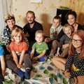 “Kodutunne” jõuab lõpuks ometi 10 lapsega pere juurde, kes on abi oodanud rohkem kui kaks aastat