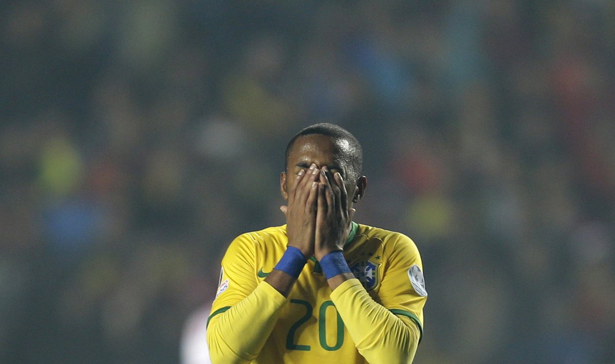 Robinho 2015. aastal Brasiilia koondise särgis.