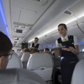 AirBaltic palkab Eestist 20 stjuardessi. Vaata, millist töötasu pakutakse