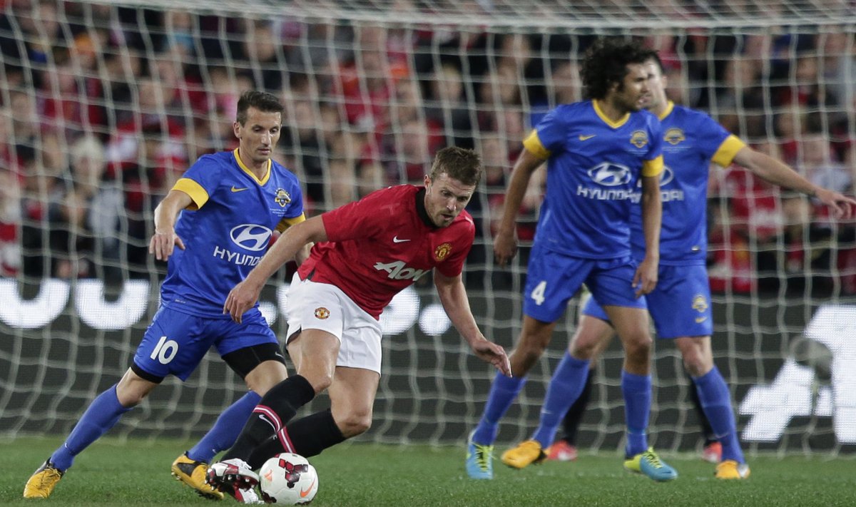 Liam Miller (vasakul) mängus Manchester Unitedi vastu