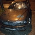 ФОТО: В Мяннику пьяный мужчина выместил злость на чужой машине