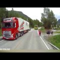 VIDEO | Ülinapp pääsemine Norra maanteel: poiss peab elu lõpuni kiire reaktsiooniga veokijuhile tänulik olema