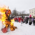 ФОТО: В Кохтла-Ярве проходят гуляния по случаю Масленицы