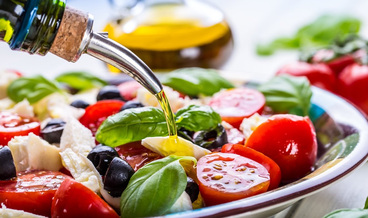 Vahemere dieet sisaldab rohkelt köögivilju ja rasvainena kasutatakse enamasti oliiviõli.