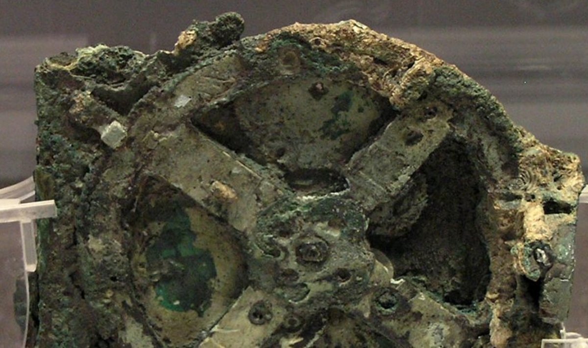 Antikythera mehhanismi suurim fragment. (Foto: Wikimedia Commons)