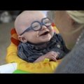 VIDEO: nii armas — beebi näeb oma vanemaid esimest korda!