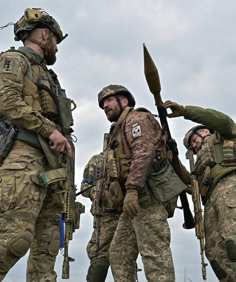 Ukraina sõdurid Zaporižžjas. Foto on tehtud 28. aprillil 2023.