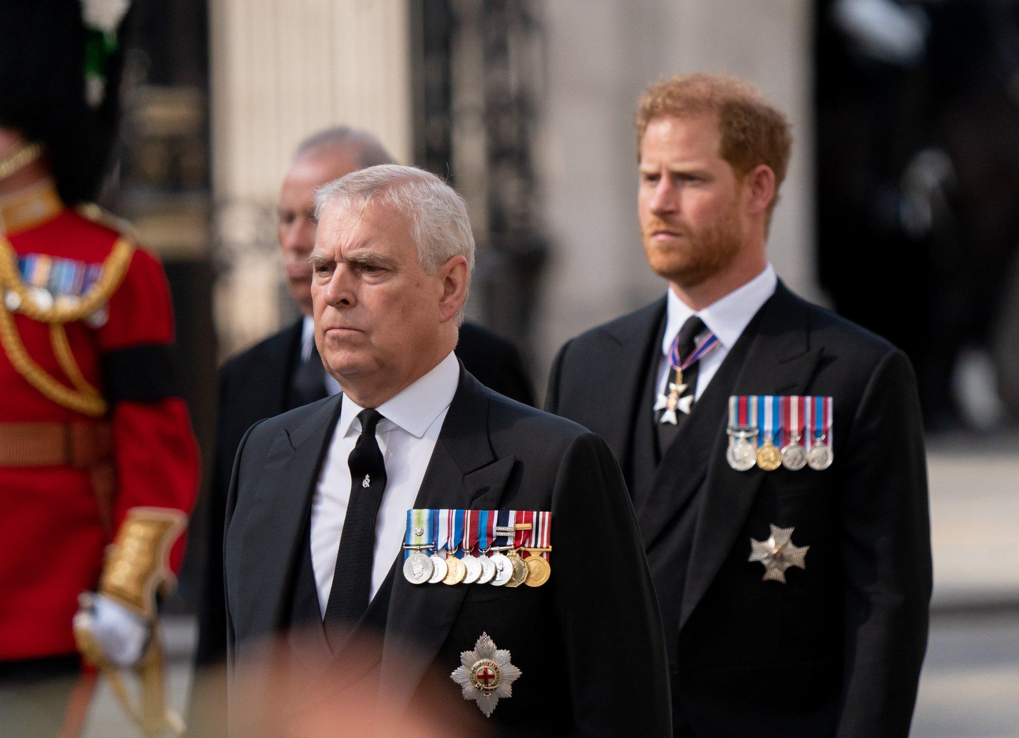 Harry Ja Andrew Kukkusid Veelgi Kaugemale: Kuningas Charles Tegi ...