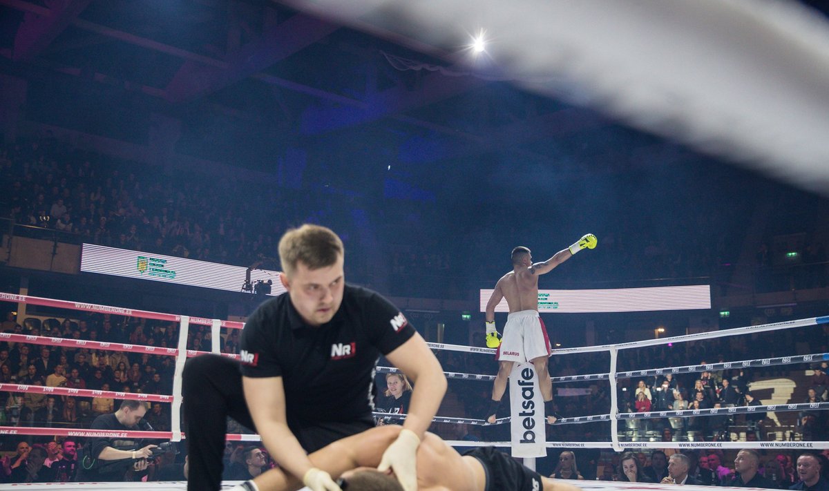 Number One Fight Show Tondiraba jäähallis. Mirkko Moisari nokaudiga kaotus Maksim Spodarenkole.