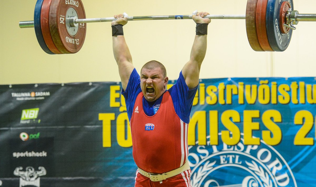Aivar Zarubin jäi 2008. aastal dopinguproovis vahele, sest ei teadnud, kui kaua steroidid kehas püsivad. Ta on karistuse ära kandnud ja 44-aastaselt Eesti meistrivõistlustel endiselt esikolmikus.