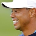 FOTO: Taas täis sahtliga naeratanud Woods rääkis hamba kaotamise tagamaadest